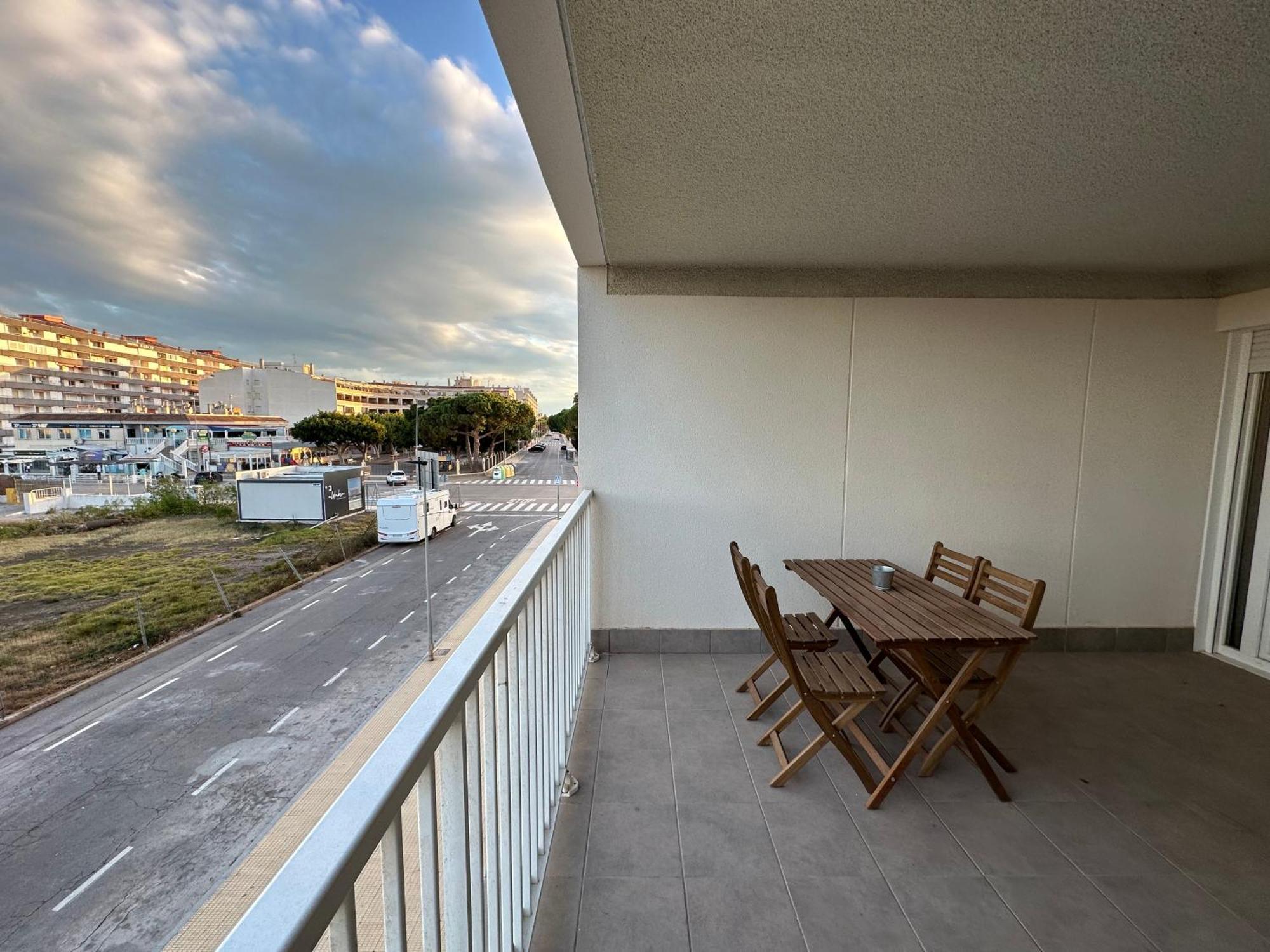 Apartamentos Canet Al Mar. Canet d'En Berenguer Esterno foto